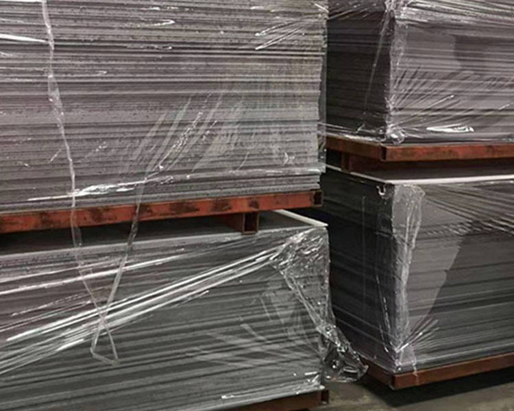 和興建材廠家 解讀木紋纖維水泥板有哪些特點(diǎn)？